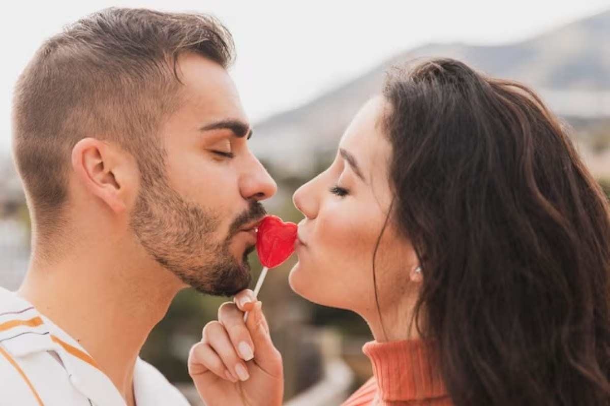Dia do Beijo: o que acontece no seu cérebro enquanto você está beijando?