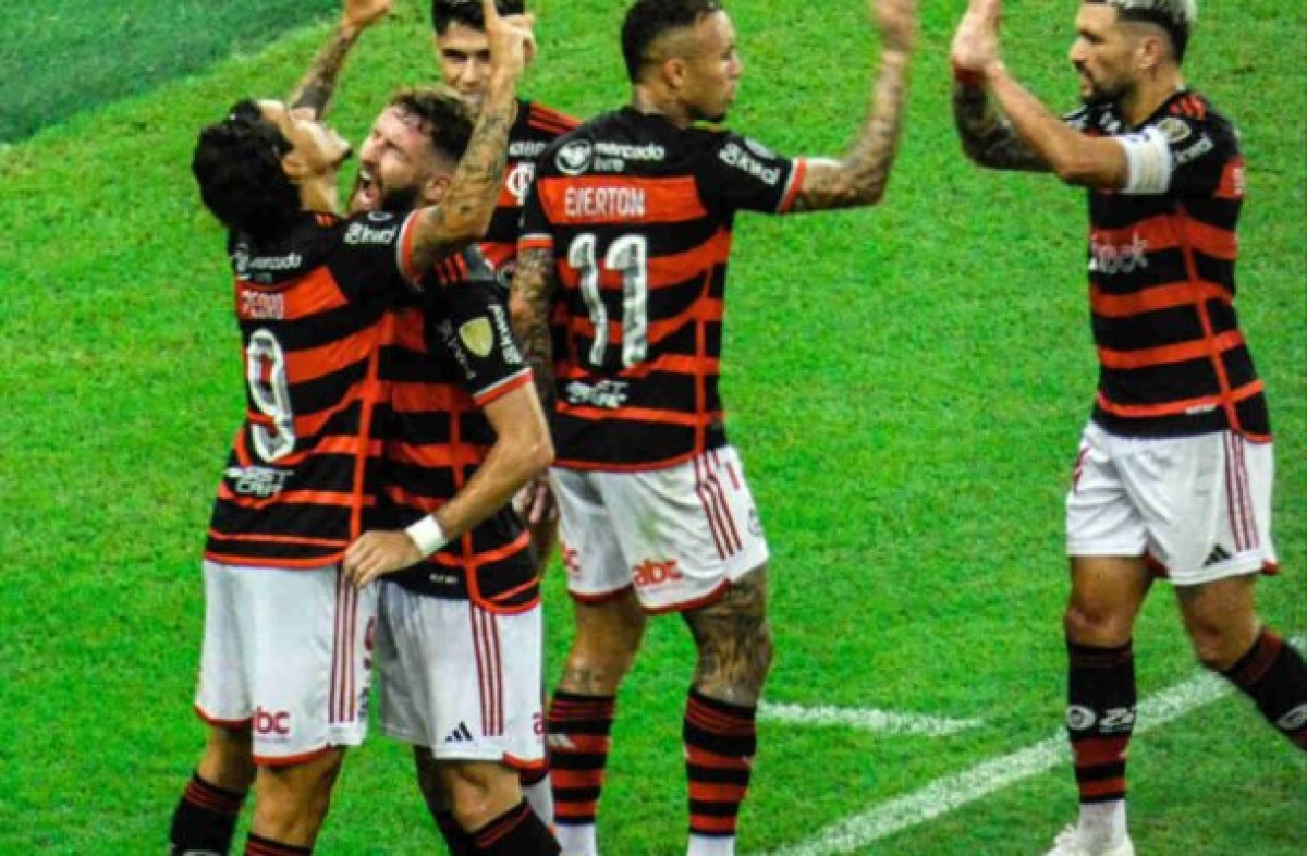 Flamengo joga para o gasto e vence o Palestino