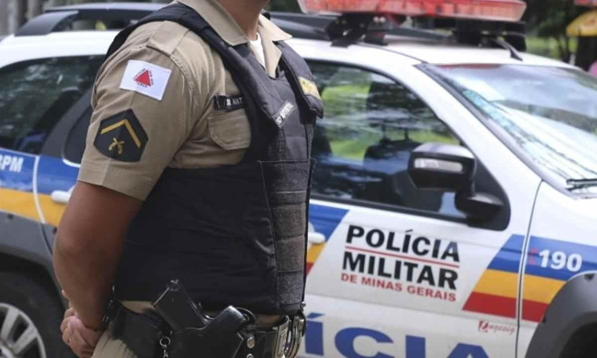 Suspeito foi preso em flagrante pela PM de Perdizes -  (crédito: PMMG/Divulgação)