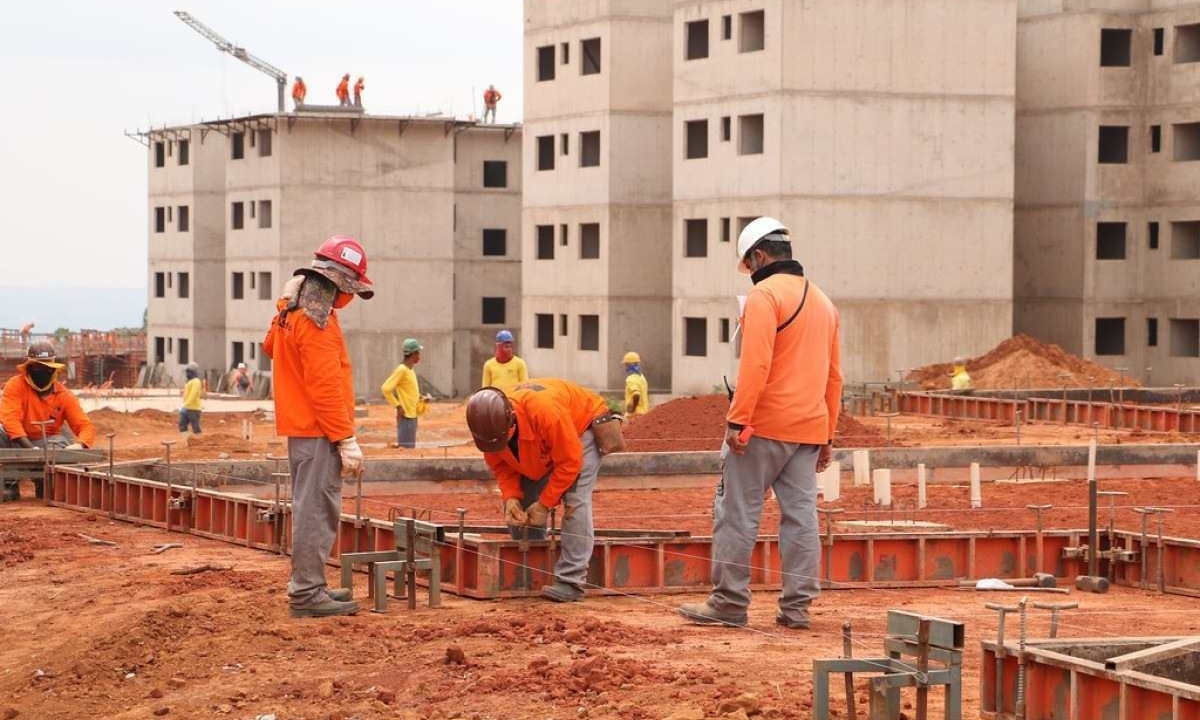 Trabalho infantil: Construtora é condenada por contratação de menor em atividades insalubres e perigosas
 -  (crédito: Renato Alves/Flickr)