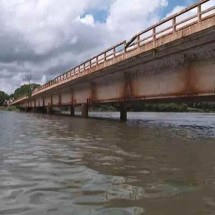 Ponte que divide MG de SP funcionará com pare e siga durante um mês - Defesa Civil de São Paulo/Divulgação