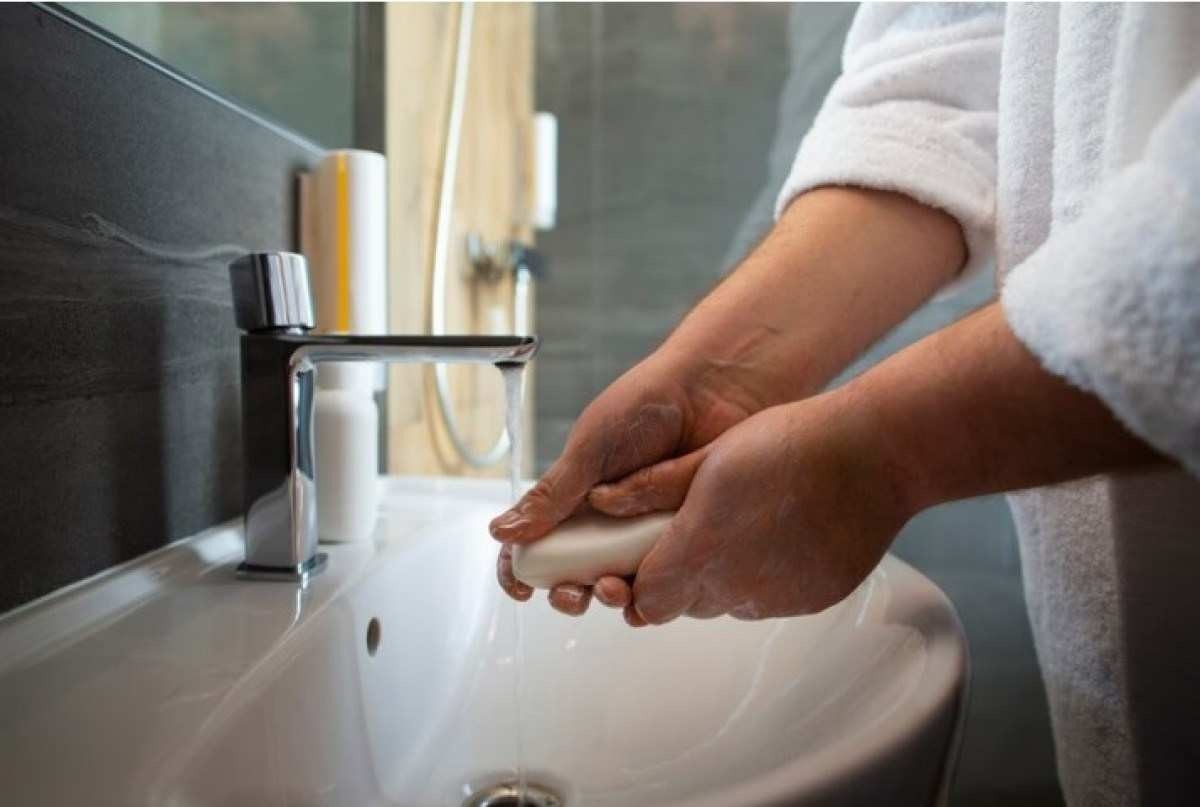 A falta de higiene pode causar três tipos de câncer; saiba quais