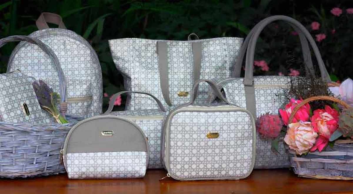 A marca mineira de bolsas e malas AvecVous