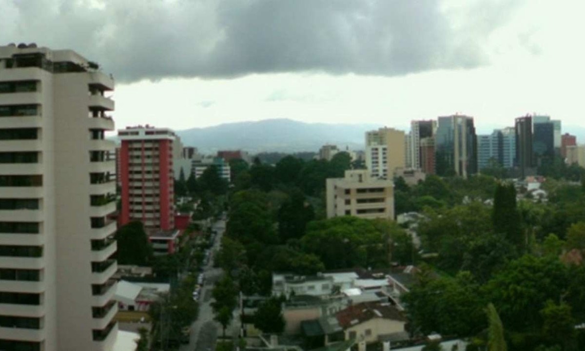 Cidade da Guatemala, capital do país. O epicentro do terremoto foi localizado no departamento de Escuintla, a aproximadamente 80 quilômetros da cidade -  (crédito: Wikipedia)