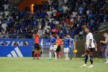 Arbitragem brasileira favorece Corinthians e Flamengo na primeira rodada