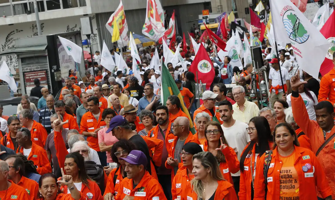 Centrais sindicais anunciam celebração do dia 1º de maio unificada -  (crédito: EBC)