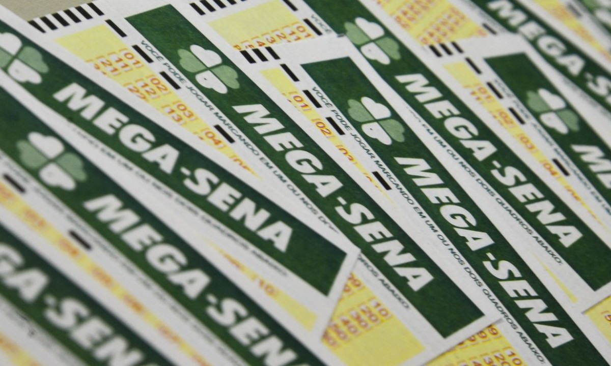 Mega-Sena sorteia nesta terça-feira prêmio acumulado em R$ 66 milhões -  (crédito: EBC)