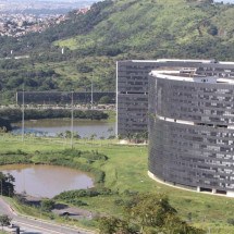 Empresa desiste de fazer os reparos nos elevadores da Cidade Administrativa - Edésio Ferreira/EM/D.A Press
