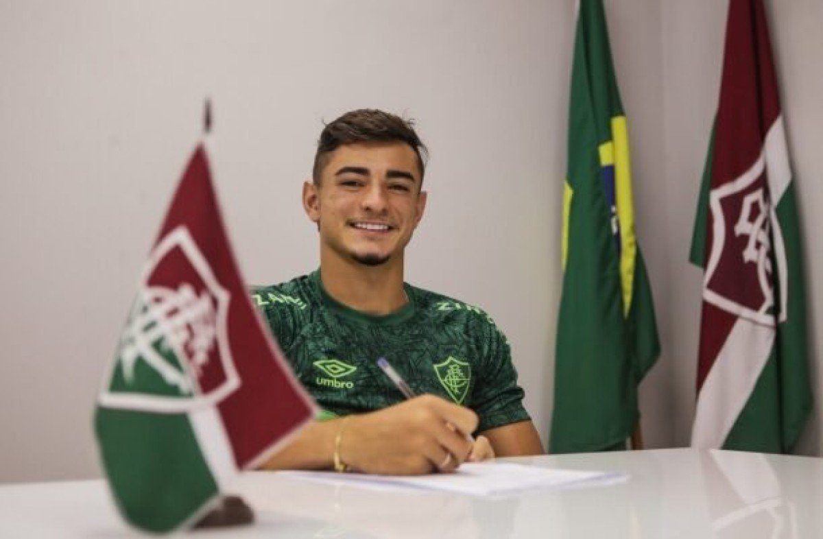 Diniz promete chances a Felipe Andrade e revela que atleta já teve proposta