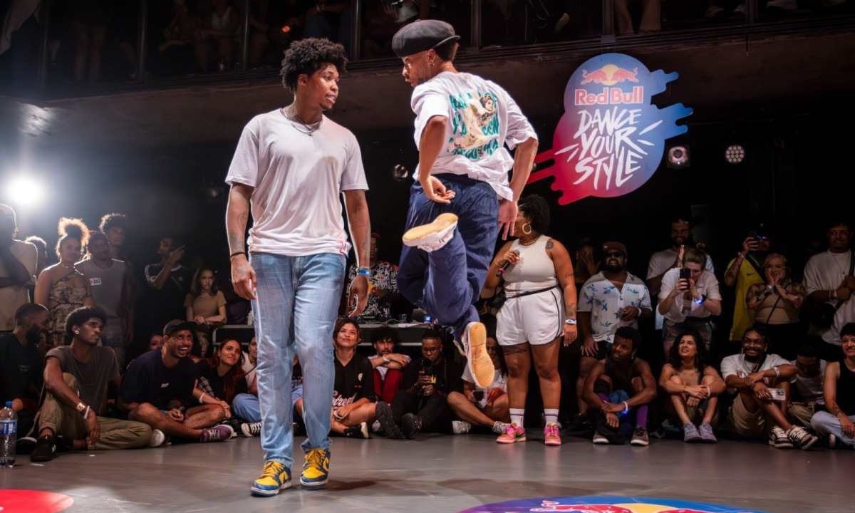 Participantes batalhando durante as eliminatórias do Red Bull Dance Your Style em São Paulo -  (crédito: Divulgação/Red Bull - Fabio Piva)
