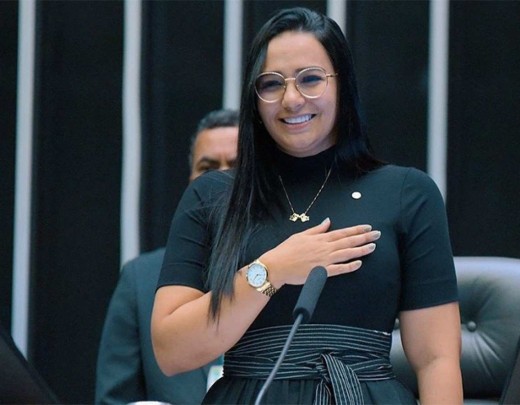Dayany Bittencourt é deputada pelo estado do Ceará