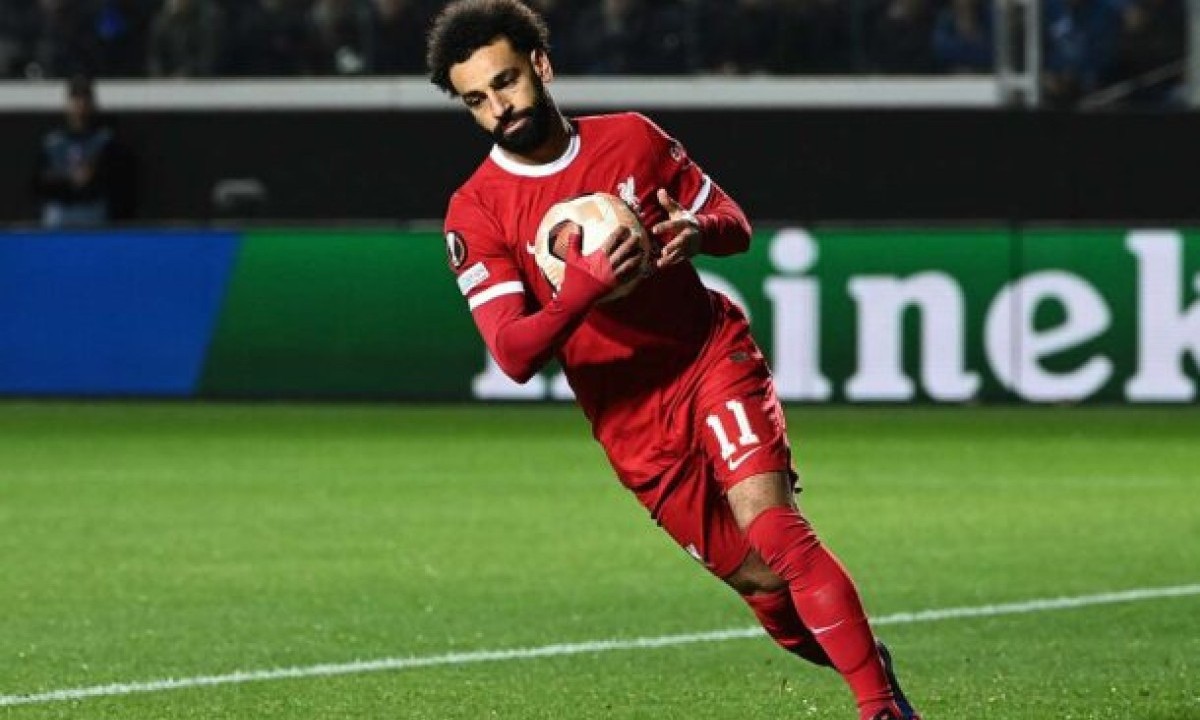 Salah marcou o único gol do jogo, mas não salvou o Liverpool da queda -  (crédito: Foto: Isabella Bonotto/AFP via Getty Images)