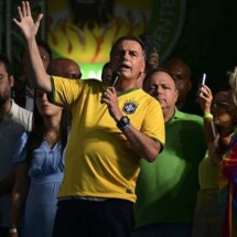 Bolsonaro convoca apoiadores para ato em Copacabana - AFP