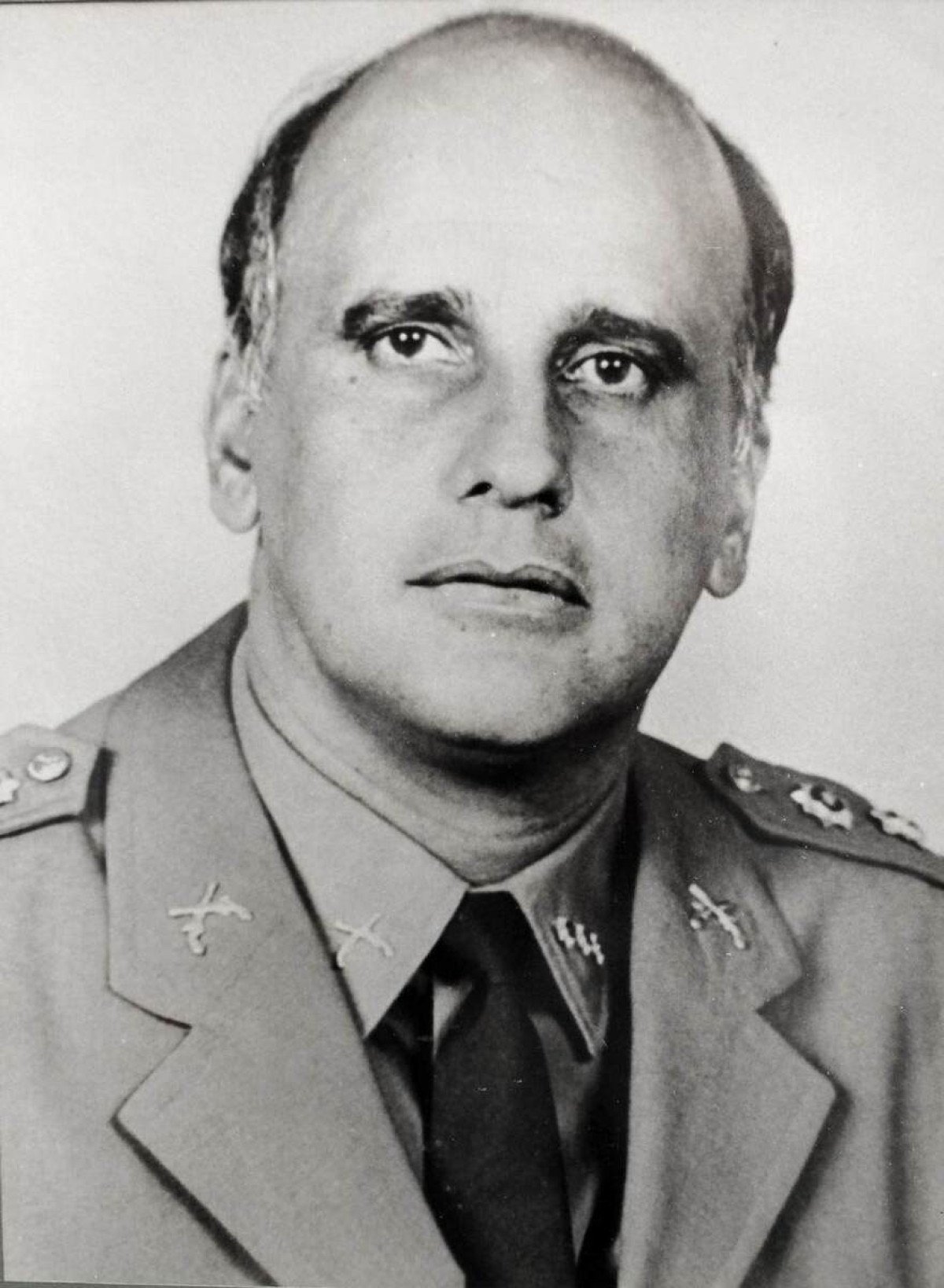 Coronel Edgar Soares foi feito refém por 12 dias em perseguição a fugitivos da Penitenciária de Contagem, em 1990