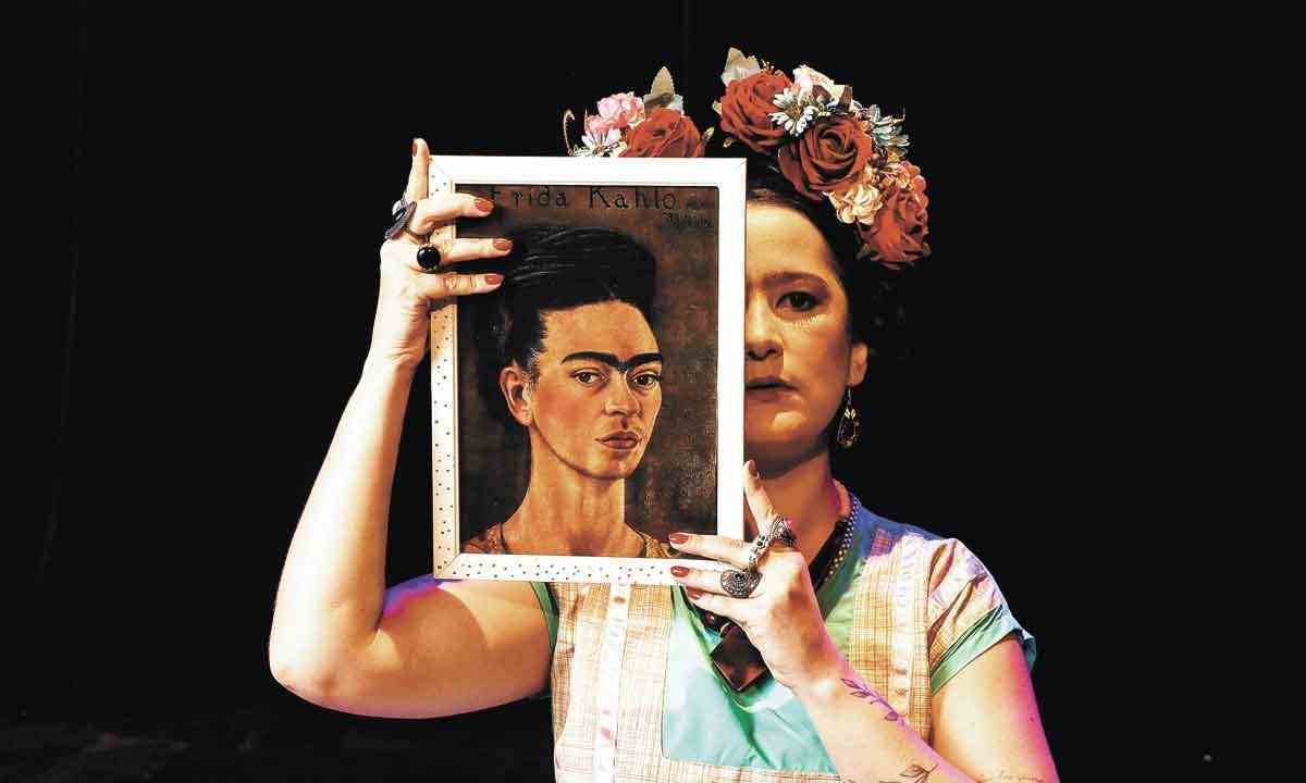 'Frida em fragmentos' reconta vida da artista mexicana em cinco atos