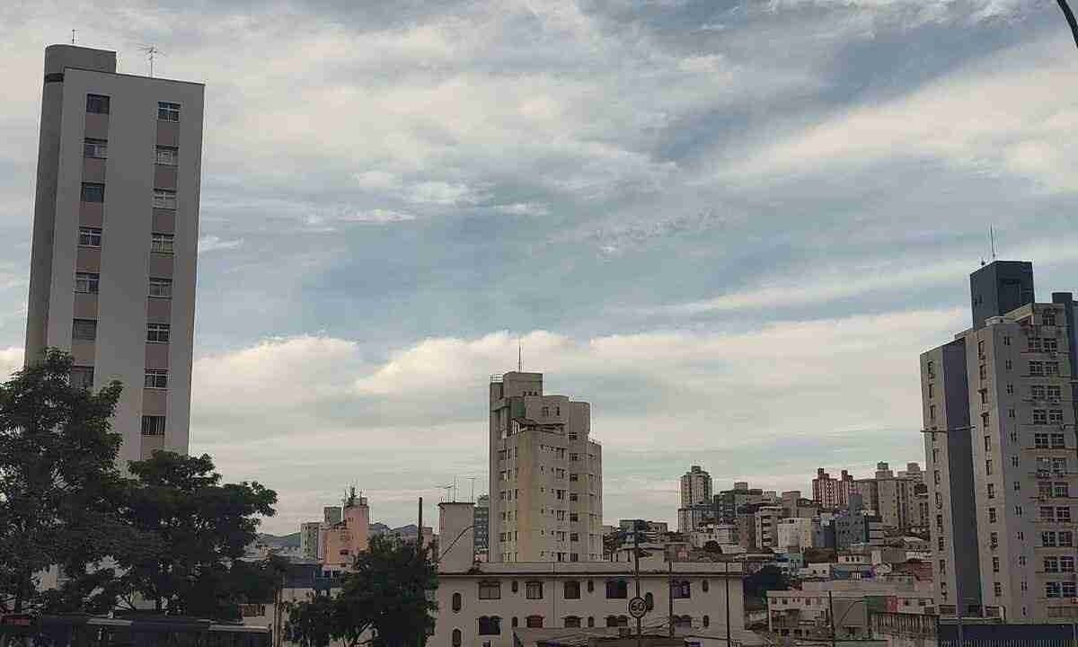 A previsão é de que as temperaturas não sejam extremas -  (crédito: Jair Amaral/EM/D.A.Press)