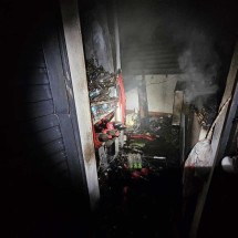 Formiga: incêndio atinge quiosque em parque - Foto: Divulgação Corpo de Bombeiros de Minas Gerais