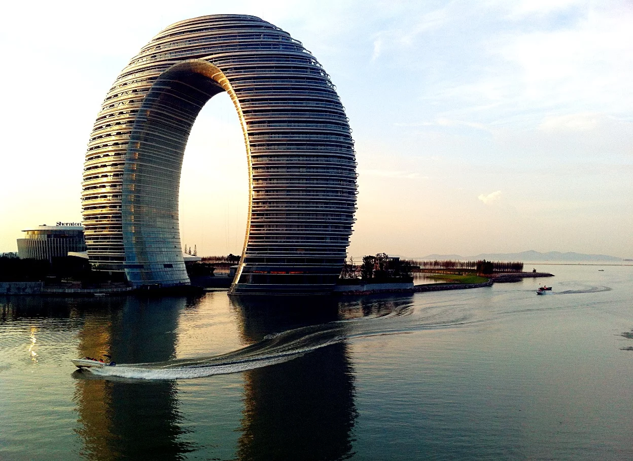 As construções mais loucas do planeta! - Hiroshi I - wikimedia commons 
