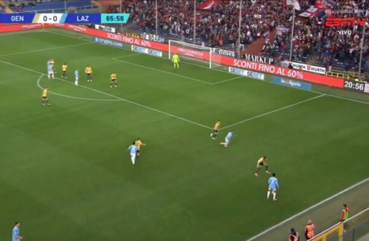 Felipe Anderson dá passe magistral em gol da Lazio; assista