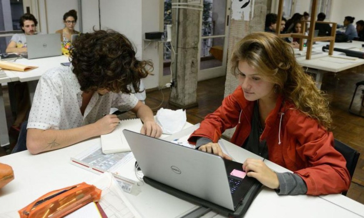 O campus da UNAM possui mais de 100 murais com a história do México -  (crédito: Getty Images)