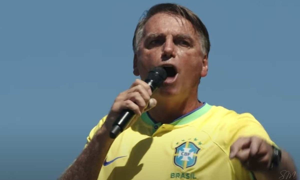Jair Bolsonaro recebeu alta neste sábado (4) -  (crédito: Silas Malafaia/YouTube)