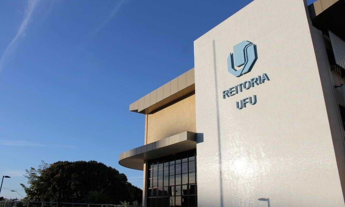 Universidade Federal de Uberlândia anunciou possibilidade de edital para idosos em comunicado oficial  -  (crédito: UFU/Divulgação)