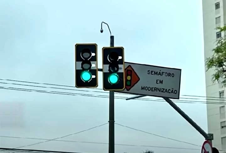 Entenda como funcionam os semáforos ‘inteligentes’ em São Paulo - Reprodução de vídeo Uol