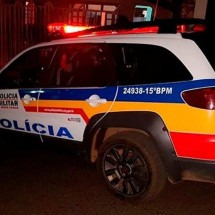 MG: suspeito de roubar carro é morto após apontar arma para policiais - Divulgação