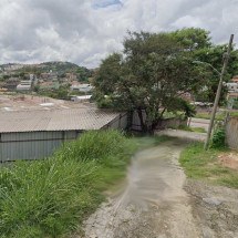 Homem espancado e apedrejado até a morte na Região Nordeste de BH - Reprodução/Google StreetView
