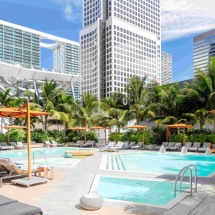 Conheça o EAST Miami, o hotel perfeito para se hospedar durante a etapa de Fórmula 1 em Miami - Uai Turismo