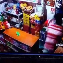 Homem é baleado dentro de bar em Francisco Sá, no Norte de Minas - Foto: divulgação câmera de segurança