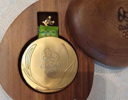 Medalha de ouro conquistada pelo Brasil no futebol da Rio-2016 -  (crédito: Foto: Divulgação)