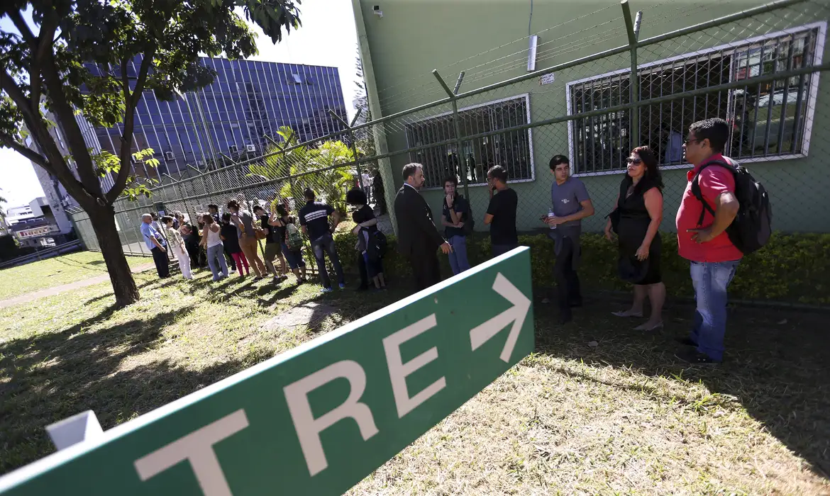 TRE-RJ amplia prazo de atendimento nos cartórios eleitorais do estado -  (crédito: EBC)
