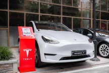 Tesla corta preços em meio a queda na demanda e concorrência chinesa
