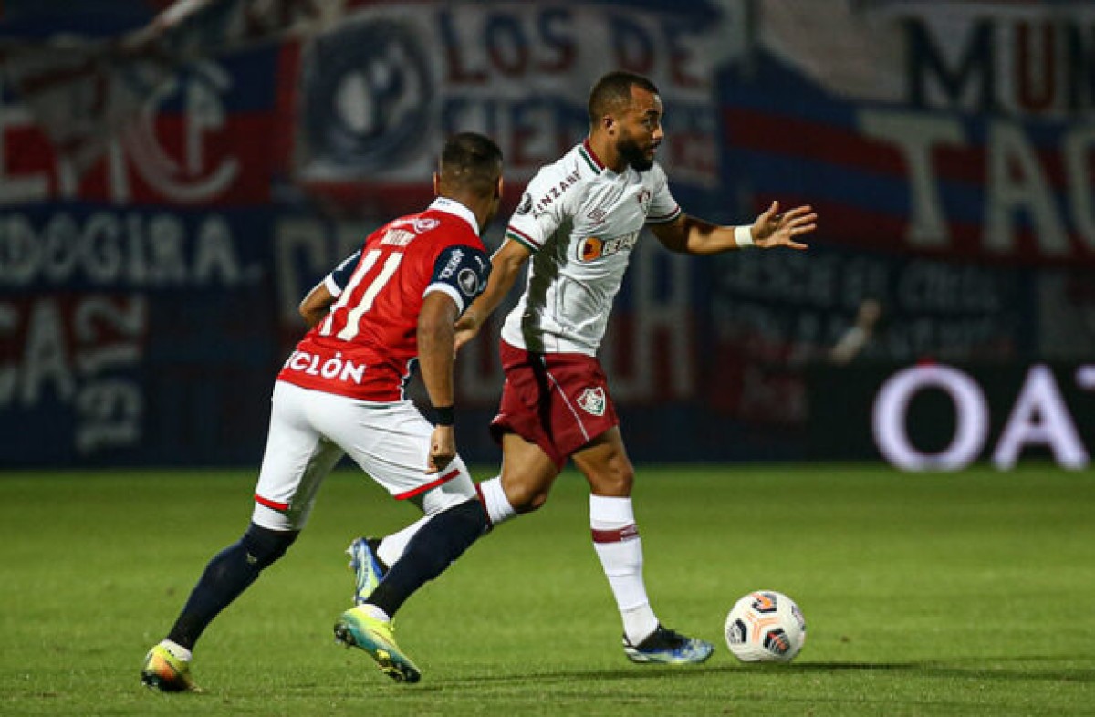 Relembre a escalação do Fluminense no último duelo com o Cerro, no Paraguai