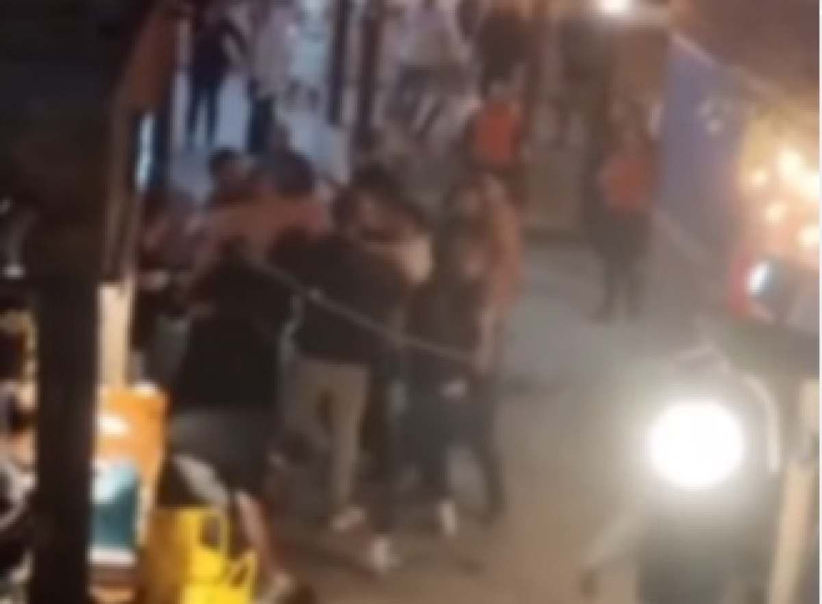Vídeo: briga por divisão de conta de bar termina em pancadaria em Barbacena