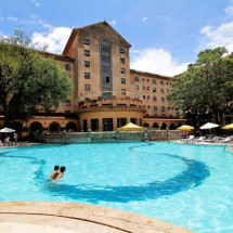 Rede de hotéis oferece curso em hotelaria para terceira idade e PCD's - Marden Couto/Divulgação