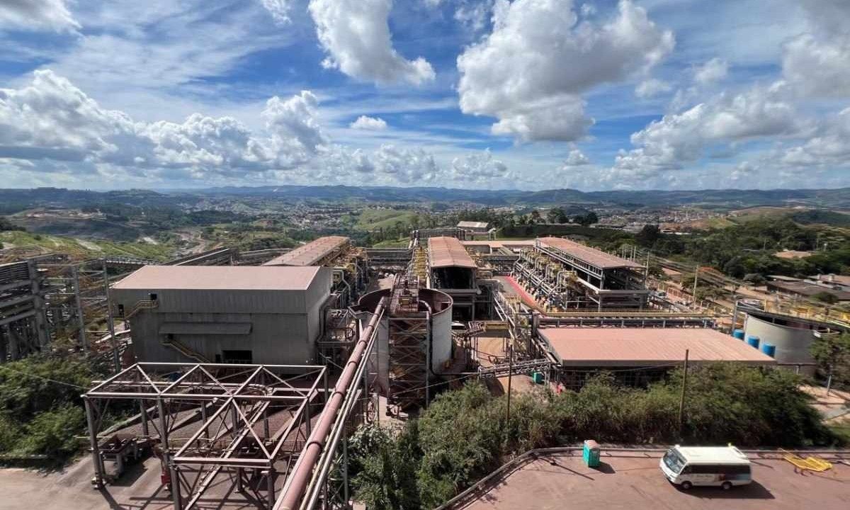 Usina de Conceição, em Itabira, onde o rejeito de minério passa pelo processo de filtragem -  (crédito: Edesio Ferreira/EM/D.A Press)