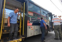 Tolerância Zero fiscaliza média de 100 ônibus por dia em BH 