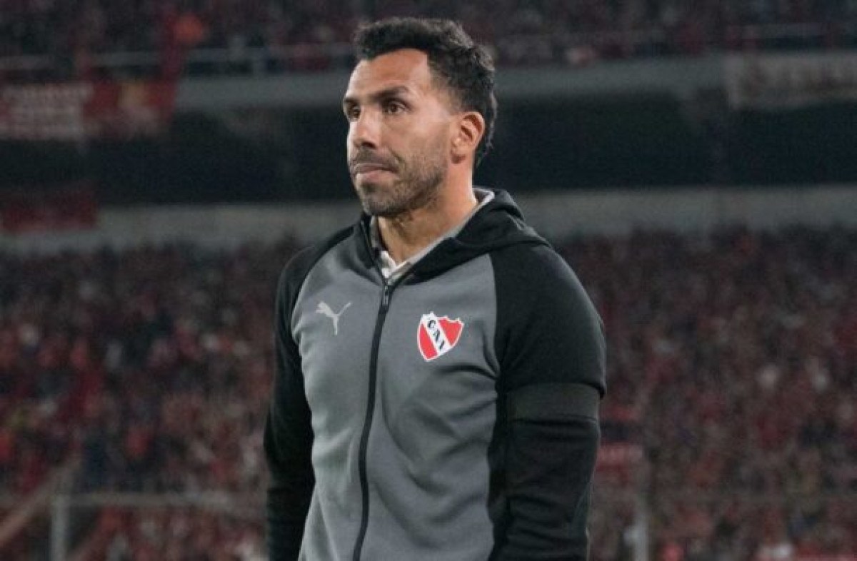 Tévez ganha alta e já retorna ao comando técnico do Independiente