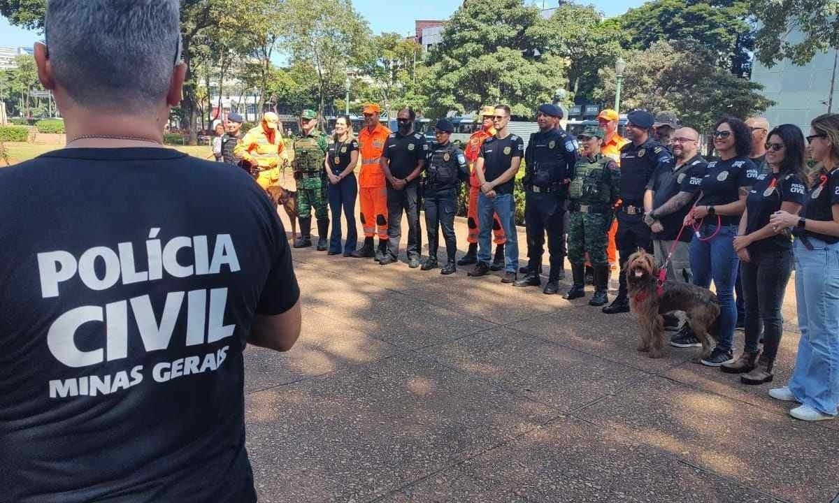 Ação contou com a participação da PCMG, Sejusp e Guarda Civil Municipal de BH -  (crédito: Jair Amaral/EM/DA Press)