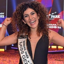 Nova 'Miss Alemanha' confrontada com hostilidade nas redes - Apameh Schönauer/Instagram