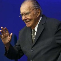 Festa de 94 anos de Sarney reúne políticos de direita e esquerda - Marcelo Camargo/Agência Brasil