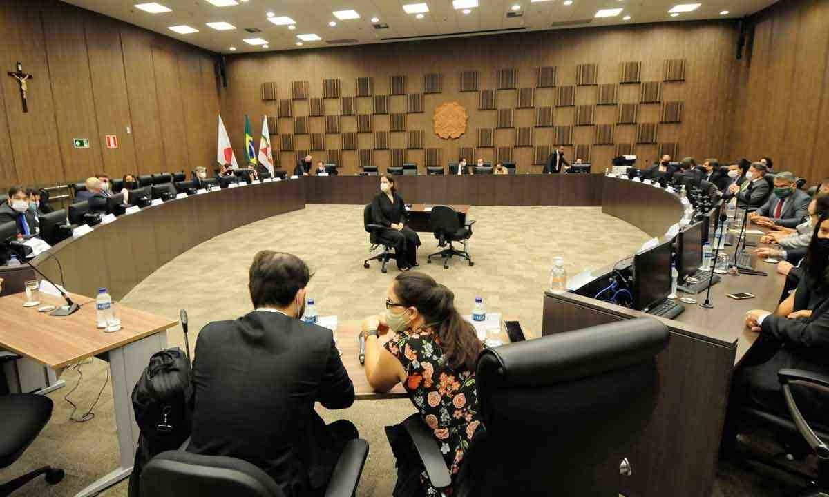 Desembargadores, juízes, promotores e outras carreiras do Judiciário no estado serão beneficiados pela PEC que tramita no Senado -  (crédito: Juarez Rodrigues/EM/D.A Press – 9/12/20)