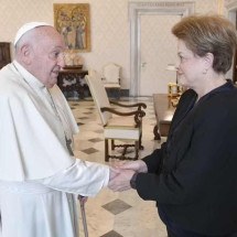 Dilma Rousseff se encontra com Papa Francisco - Redes Sociais/Reprodução