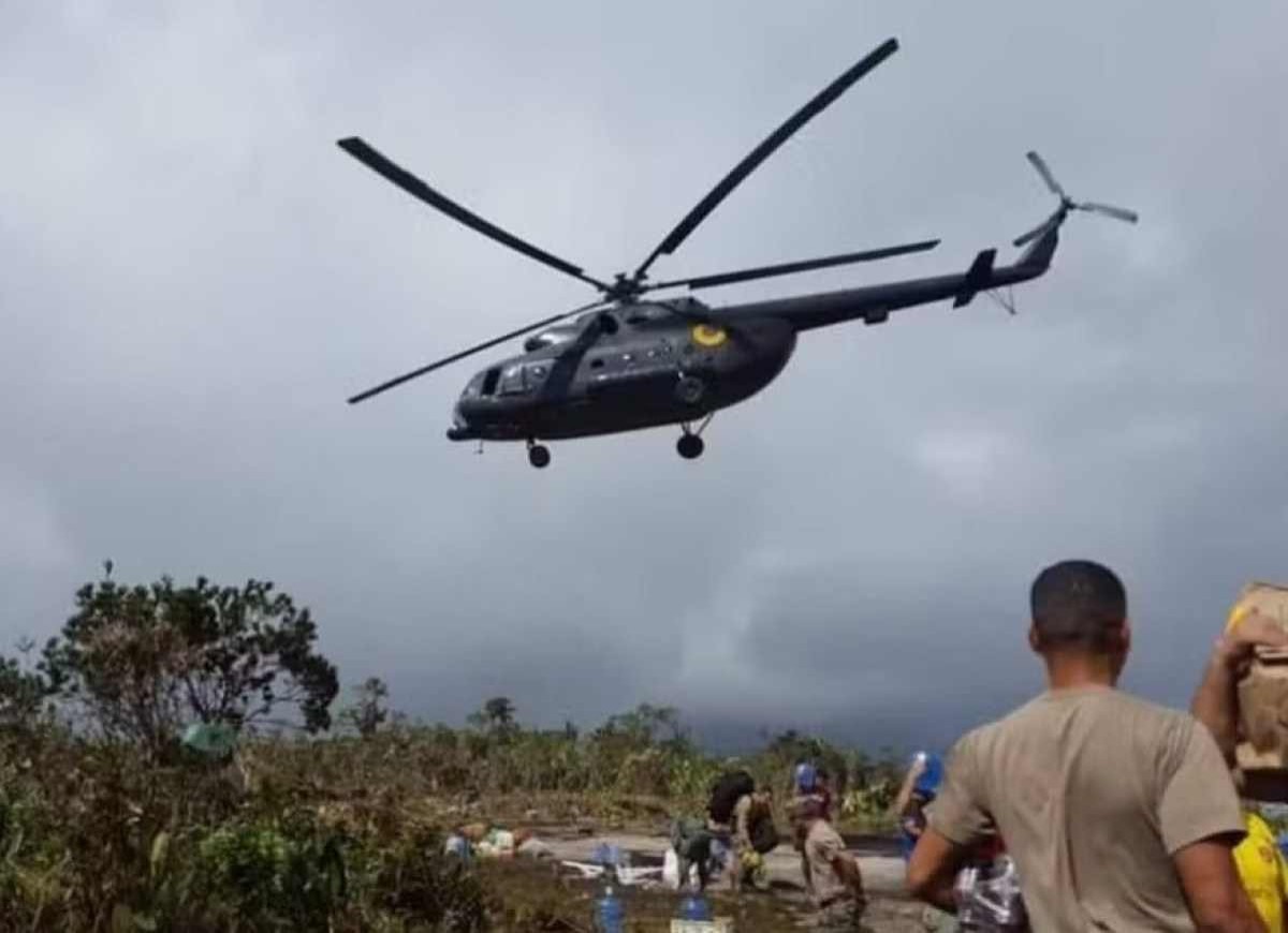 Oito tripulantes de helicóptero que caiu no Equador são encontrados mortos