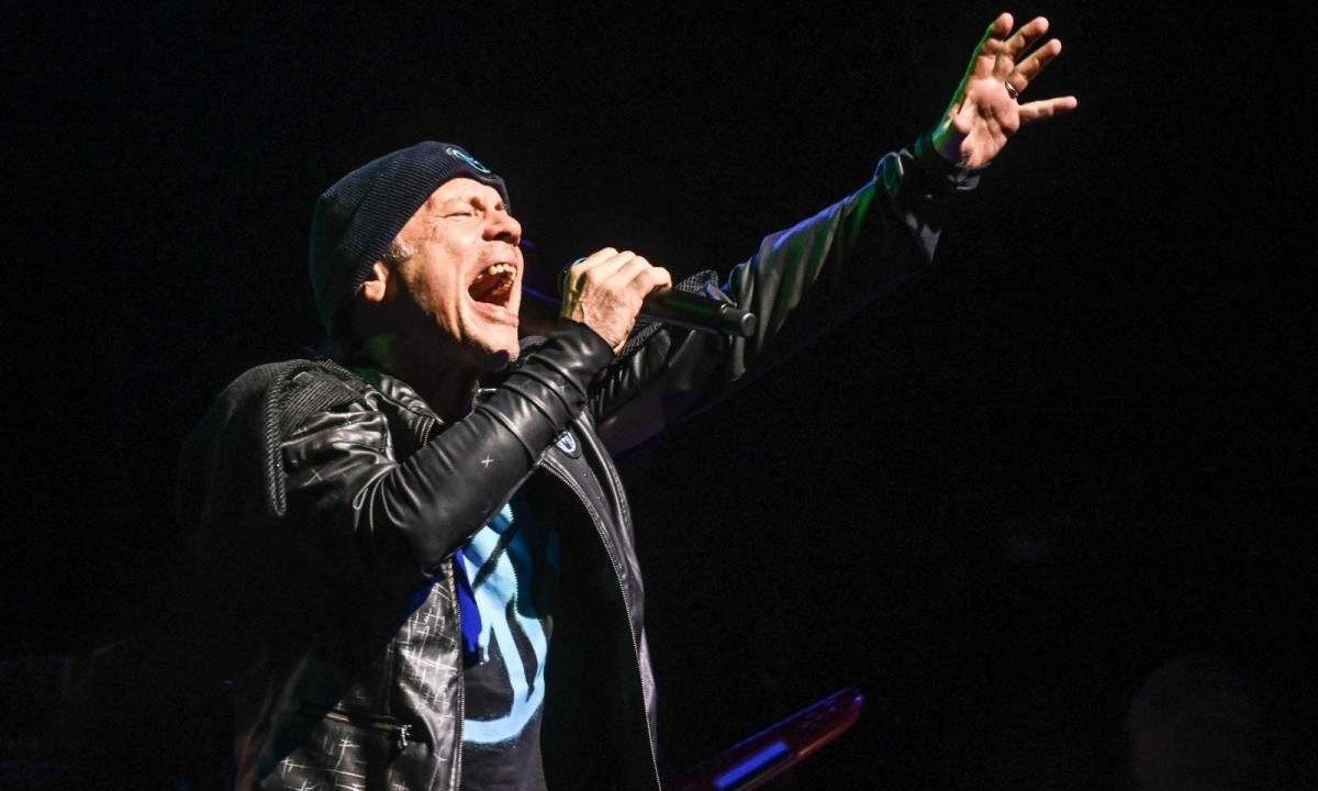 Vocalista do Iron Maiden, Bruce Dickinson se apresentou em carreira solo neste domingo (28/4), no Arena Hall, em BH -  (crédito: Leandro Couri/EM/DA Press)