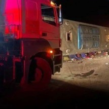 Minas: Ônibus que tombou e matou sete na BR-116 estava irregular - CBMMG/Divulgação 