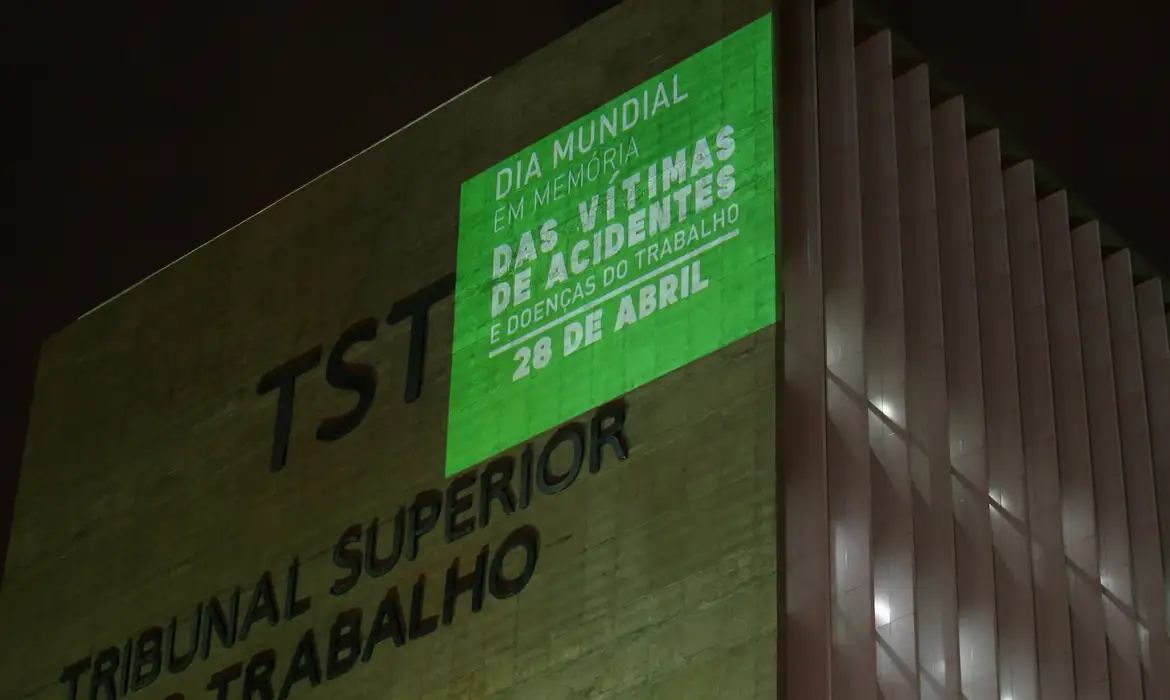 Brasil registra seis milhões de acidentes de trabalho de 2012 a 2022 -  (crédito: EBC)