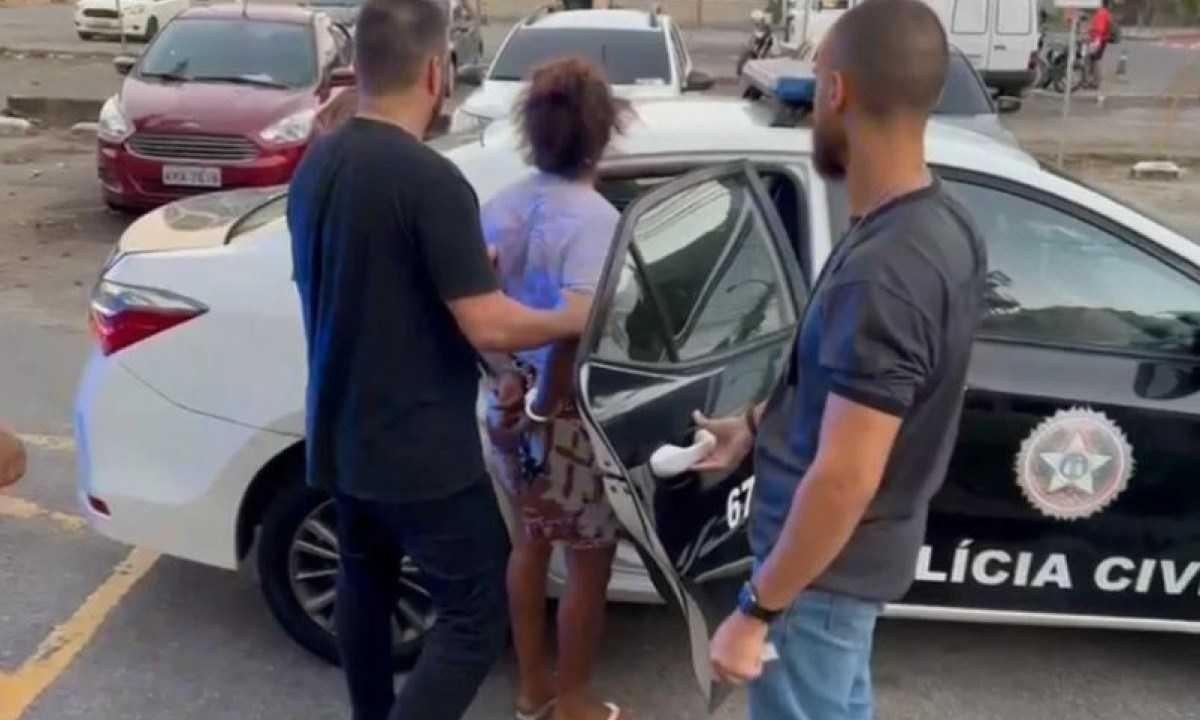 Suspeitas foram detidas na Avenida Olegário Maciel, via movimentada na Barra da Tijuca -  (crédito: Reprodução de vídeo / PCERJ)